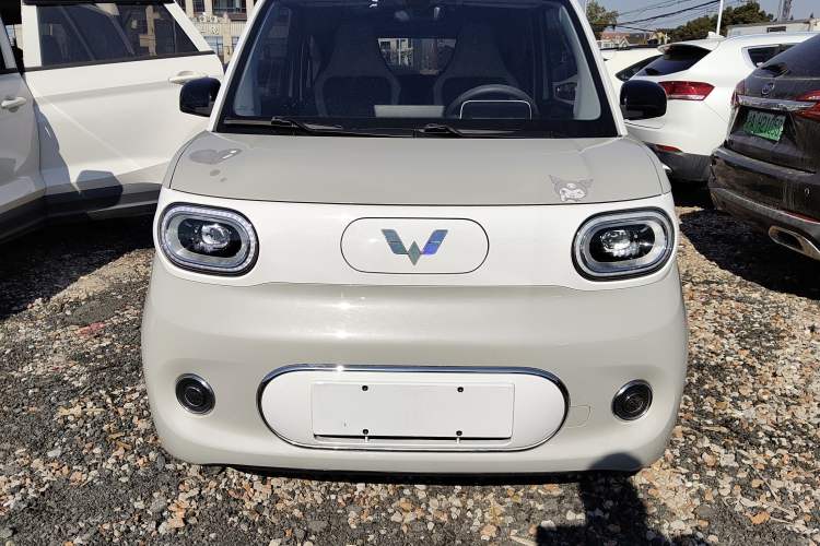 Used Wuling Hongguang MINIEV 2024 3rd Generation 215km Advanced Version
