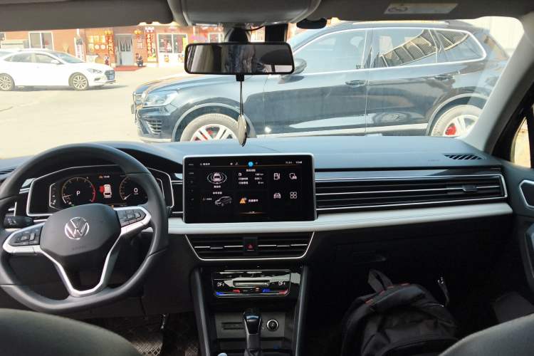 Used Volkswagen Tiguan L 2024 300TSI Automatic Two-Wheel Drive Smart Edition
