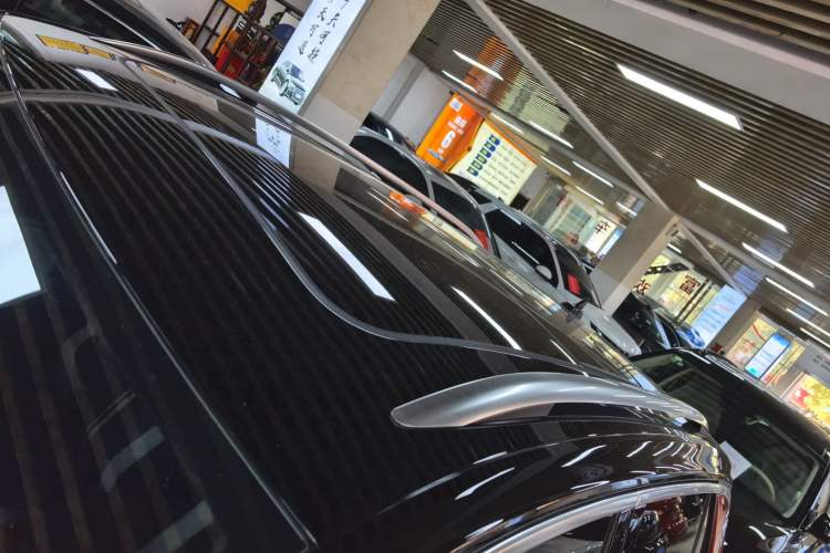 Used Volkswagen T-ROC 2023 300TSI DSG Two-Wheel-Drive Chen Guang Edition