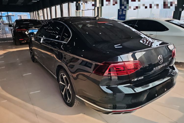 Used Volkswagen Magotan 2023 2 Million Units Limited Edition 280TSI DSG Leading Version
