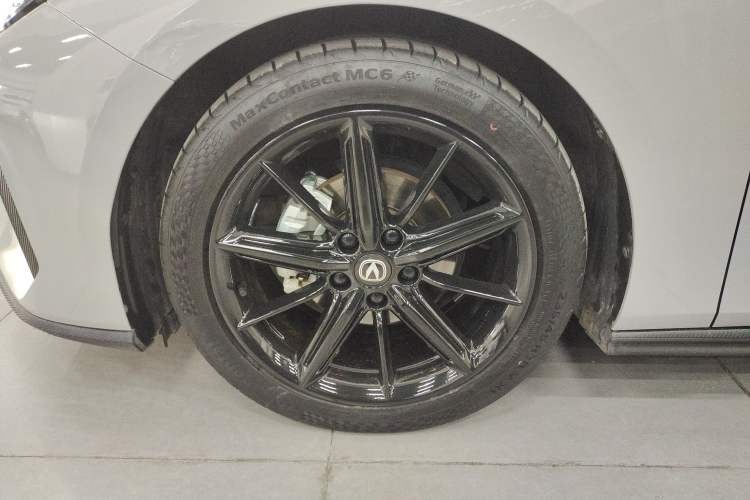 Used Changan UNI-V 2022 1.5T Prestige Version
