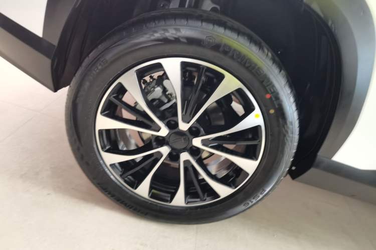 Used Geely Auto Emgrand X7 Sport 2026 Model 1.5TD Aspirational
