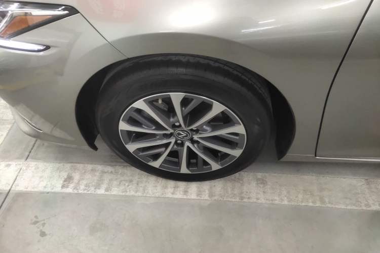 Used Lexus ES 2022 200 Luxury Edition
