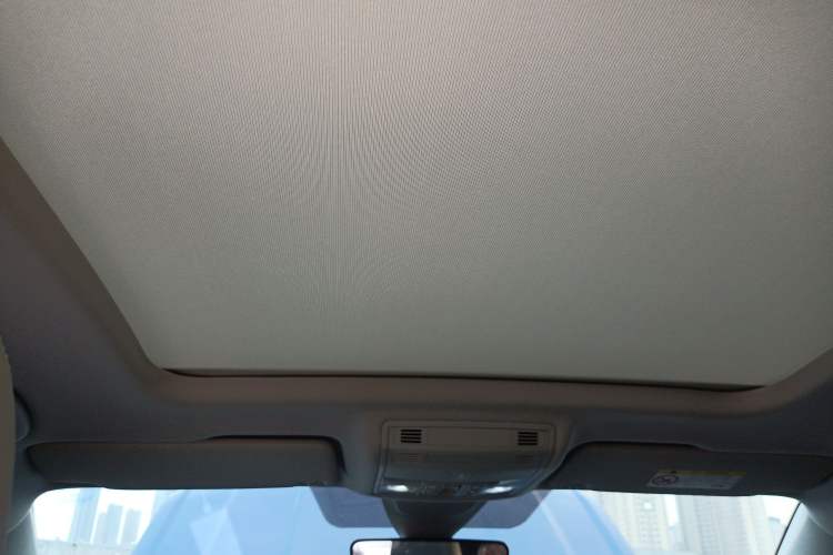 Used Volkswagen Tharu 2023 300TSI Two-Wheel-Drive Full Moon Edition
