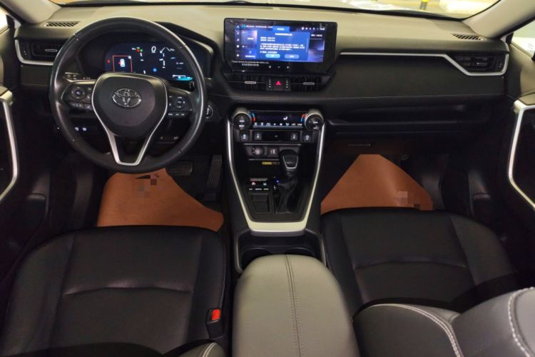 Used Toyota RAV4 2023 2.0L CVT Two-Wheel Drive Fashion Plus Edition
