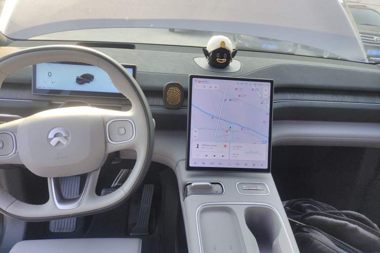 Used Nio EC6 2024 75 kWh
