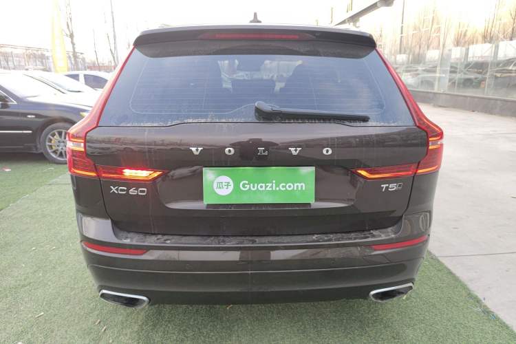 Used Volvo XC60 2019 T5 4x4 Smart Edition China V Standard

