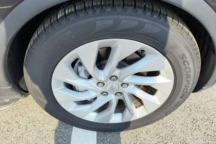 Used Land Rover Discovery 2021 300PS S
