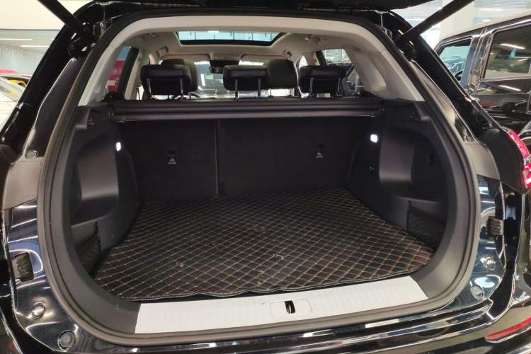 Used Hongqi HS5 2023 2.0T Qixiang Pro Edition