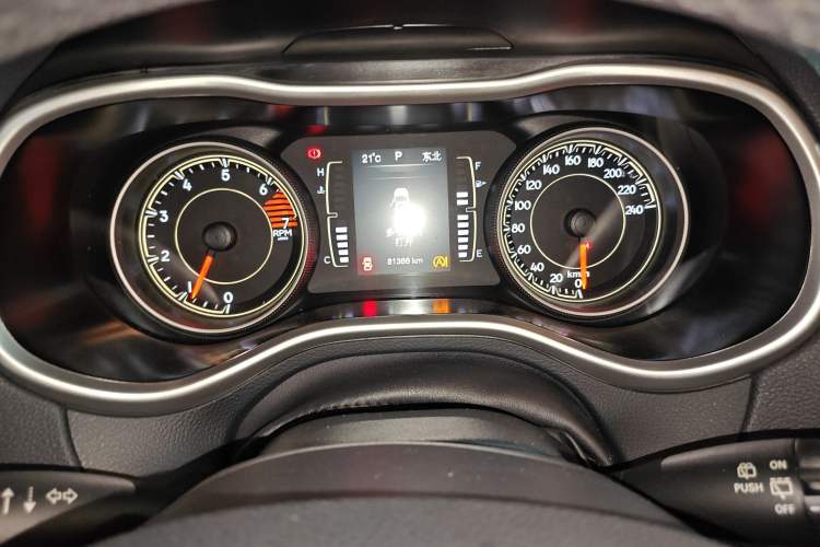 Used  Cherokee 2016 2.4L Leading Edition
