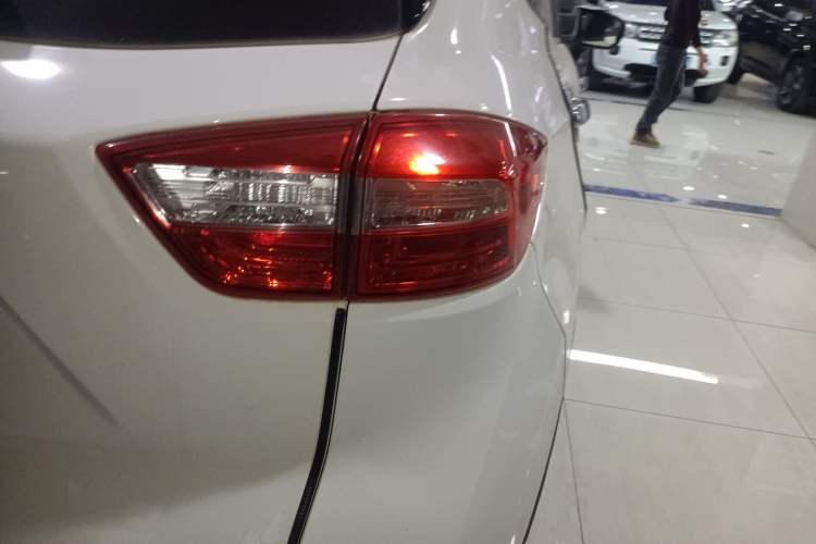 Used Changan CS15 2016 1.5L Manual Fashion Edition
