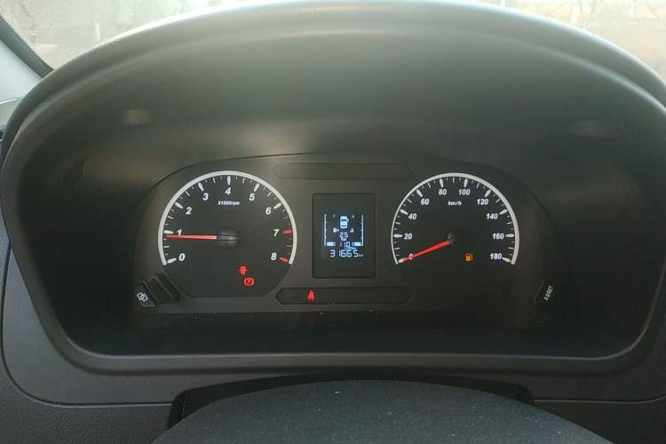 Used FORTHING Lingzhi PLUS 2021 2.0L Manual Comfort Version 7 Seats