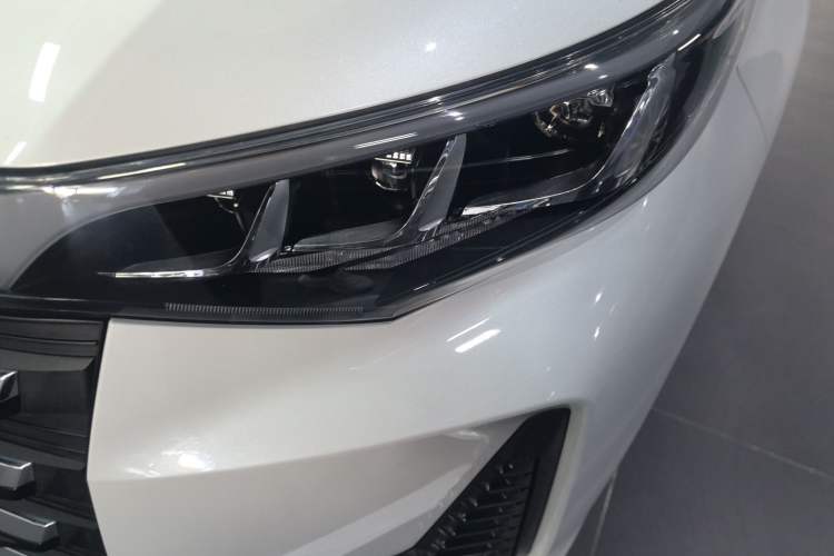 Used GAC Trumpchi M6 2023 PRO 270T DCT Luxury Edition
