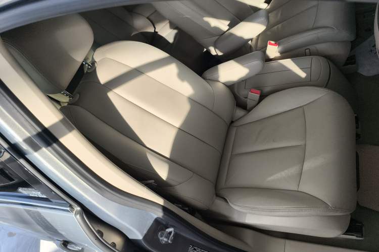 Used Buick GL8 2018 28T Luxury Model China VI Standard