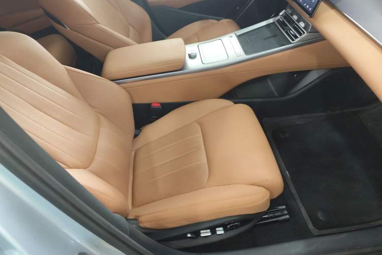 Used BYD Han L 2025 EV Four-Wheel Drive LiDAR Flagship Model
