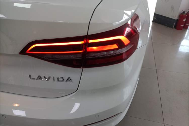 Used Volkswagen Lavida 2022 1.5L Automatic Fashion Edition