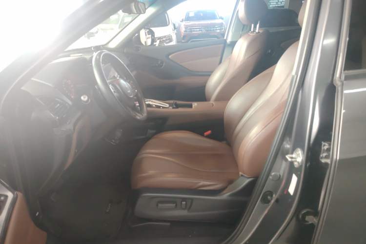 Used Acura CDX 2016 1.5T Two-Wheel Drive Deluxe Edition
