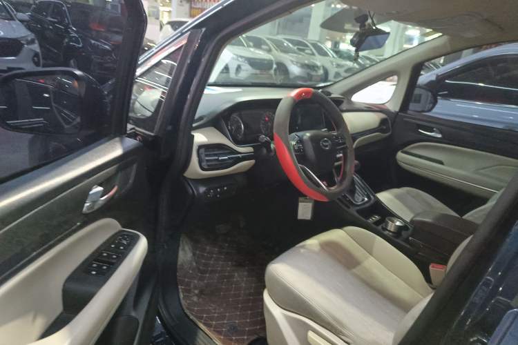 Used GAC Trumpchi M6 2019 270T DCT Elite Edition (7-seater) China VI