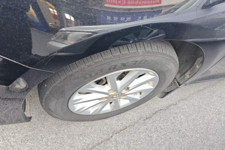 Used Toyota Camry 2015 2.0G Premier Edition
