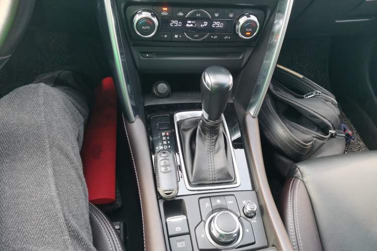 Used Mazda CX-4 2018 2.0L Automatic Two-Wheel Drive Blue Sky Luxury Edition
