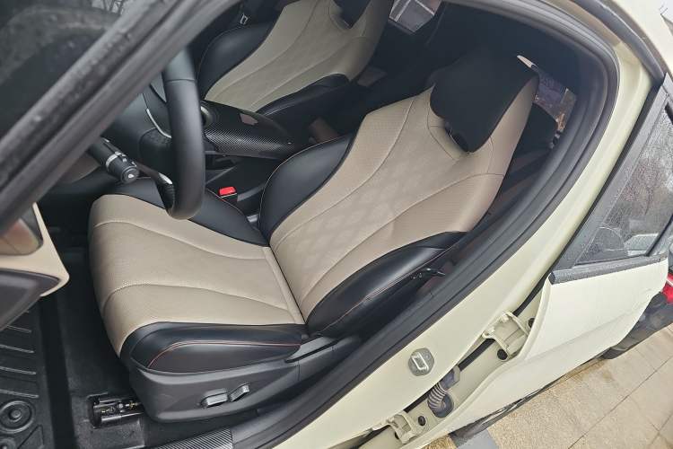 Used BYD Dolphin 2023 420 km Free Version
