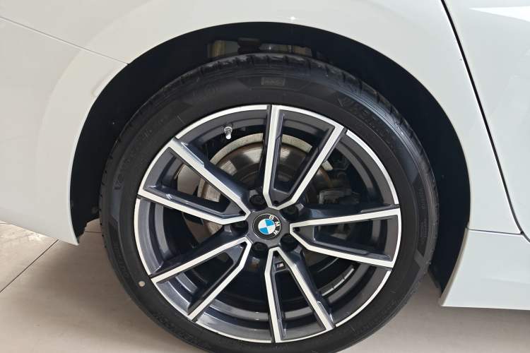 Used BMW 3 Series 2023 325Li M Sport Package