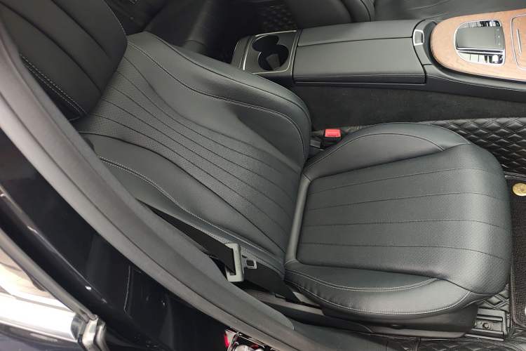 Used Mercedes-Benz E-Class 2019 Facelifted E 300 L Stylish Version