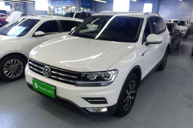 Used Volkswagen Tiguan L 2018 Revised Version 330TSI Automatic Two-Wheel Drive Comfort Edition
