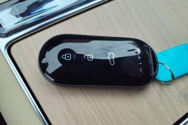 Used Hima AITO M5 2025 Extended-Range Ultra All-Wheel-Drive Version
