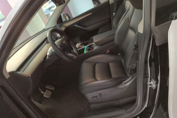 Used Tesla Model Y 2022 Rear-Wheel-Drive Version