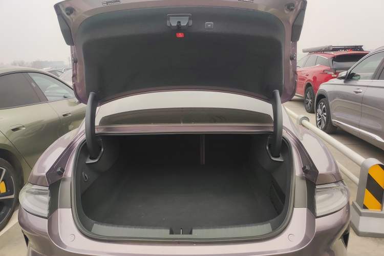 Used  SU7 2024 Four-Wheel Drive Ultra-Long Range Advanced Intelligent Driving Max Edition
