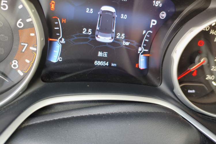 Used  Compass 2019 220T Automatic Family Edition
