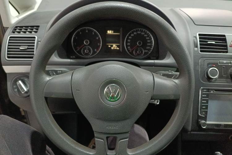 Used Volkswagen Touran 2015 1.4T DSG Comfort Edition 5 Seats
