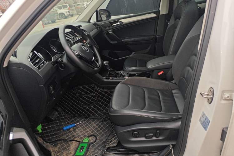 Used Volkswagen Tiguan L 2019 330TSI Automatic Two-Wheel Drive Panoramic Comfort Edition China VI Standard
