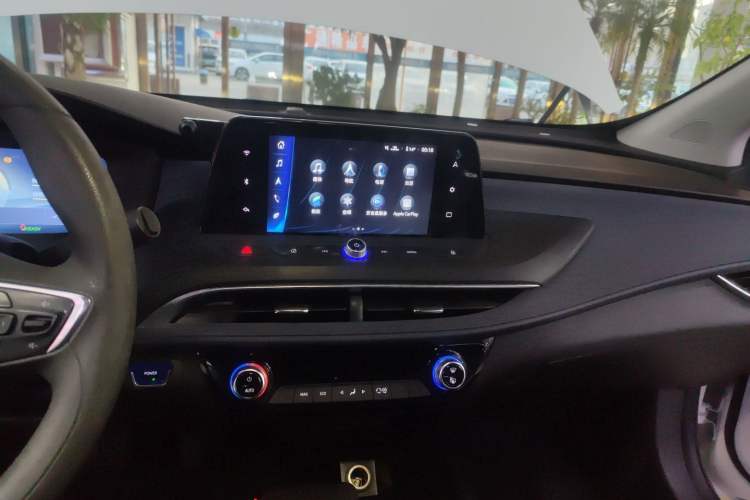 Used Buick Velite 6 2023 430km Range Commuter Version
