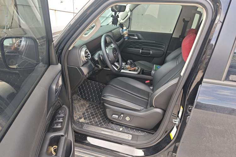 Used Tank 300 2023 City Edition 2.0T—Stylish as Ever