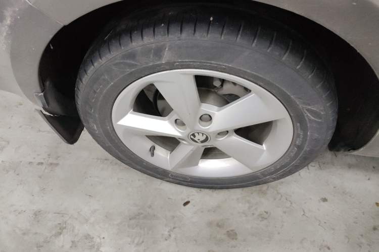 Used Skoda Octavia 2015 1.6L Automatic Yijie Edition
