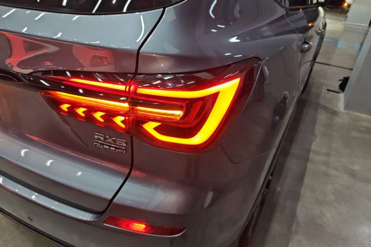 Used Roewe RX5 2020 PLUS 300TGI Automatic Ali National Trend Flagship Edition
