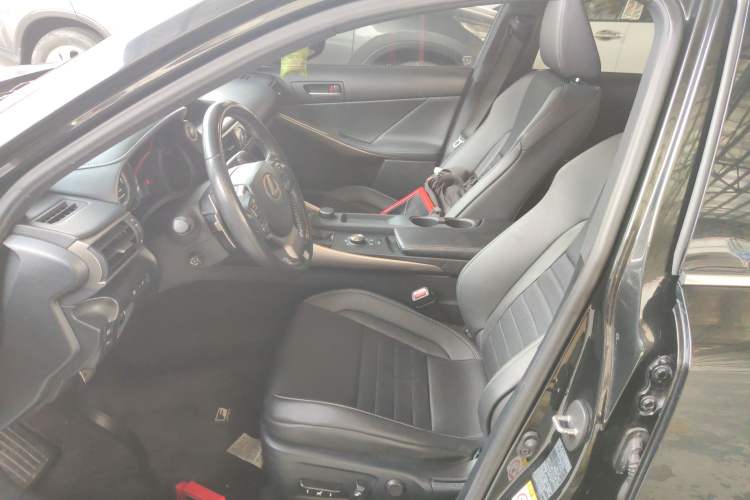 Used Lexus IS 2017 300 F SPORT Edition
