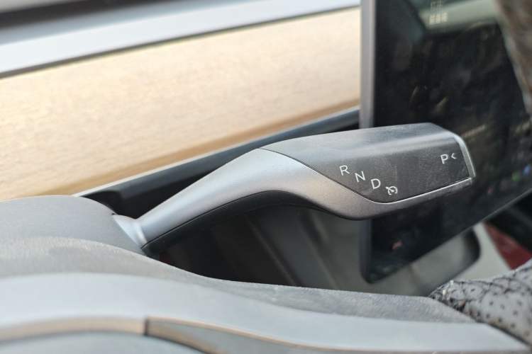 Used Tesla Model Y 2021 Standard Range Rear-Wheel Drive Version
