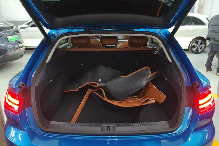 Used Volkswagen FAW-Volkswagen CC 2021 Estate Car 380TSI Vizion Edition
