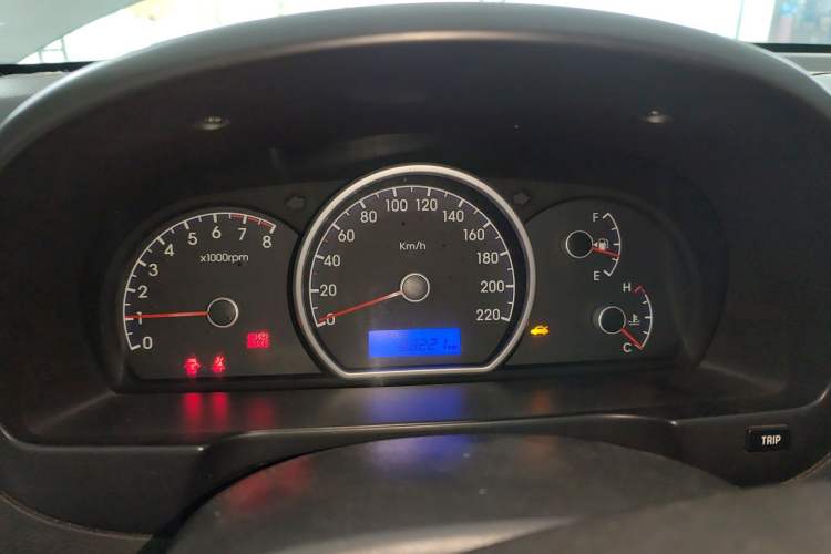 Used Hyundai Celesta 2015 1.6L Manual Comfort Model