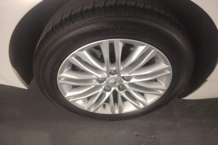 Used Lexus ES 2016 200 Midnight Special Limited Edition
