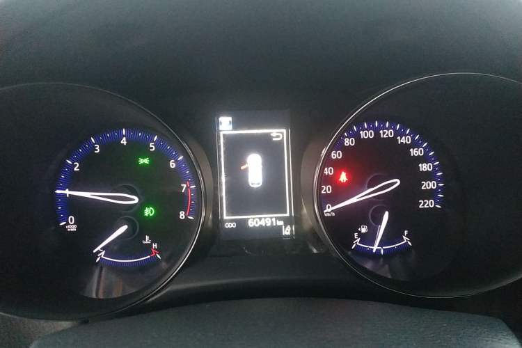 Used Toyota IZOA 2018 2.0L Yichi Edition China V Standard