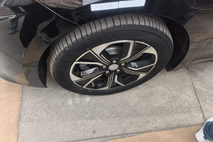 Used Hongqi E-QM5 2023 Revised Version Basic Travel Edition
