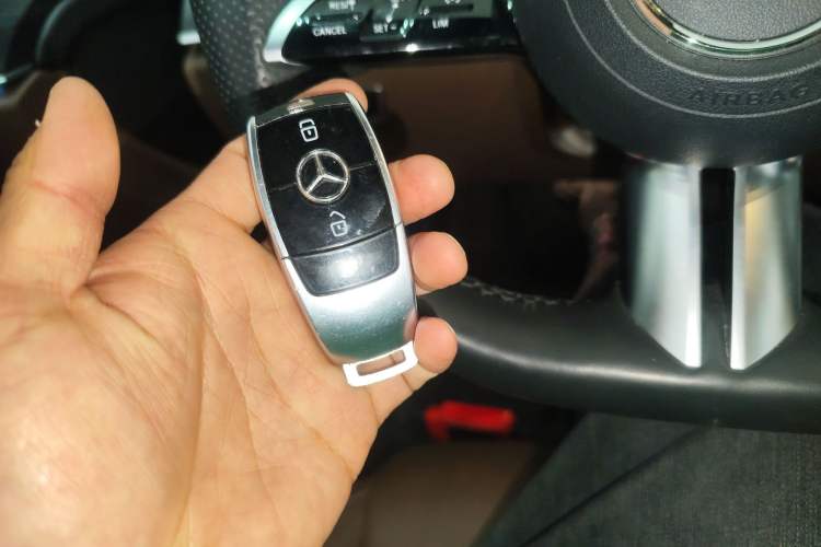 Used Mercedes-Benz E-Class 2023 Restyled E 300 L Sporty and Stylish Edition
