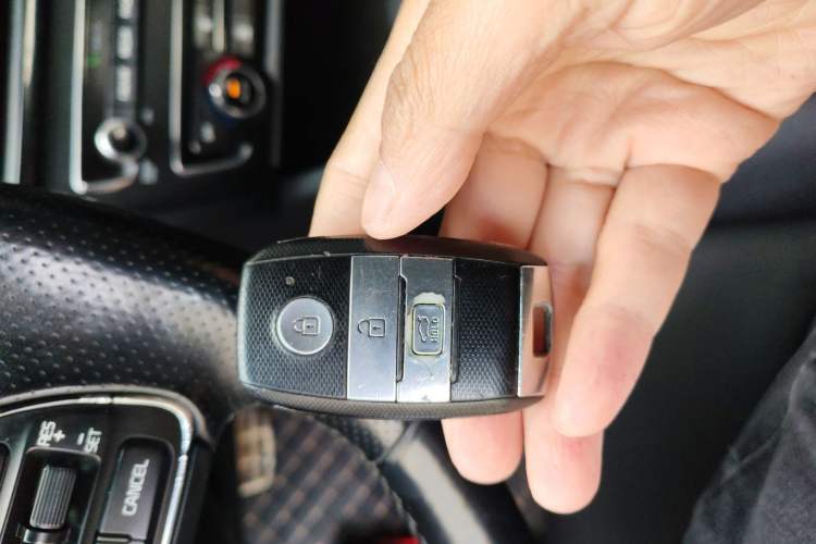 Used Kia K5 2016 1.6T Automatic LUX
