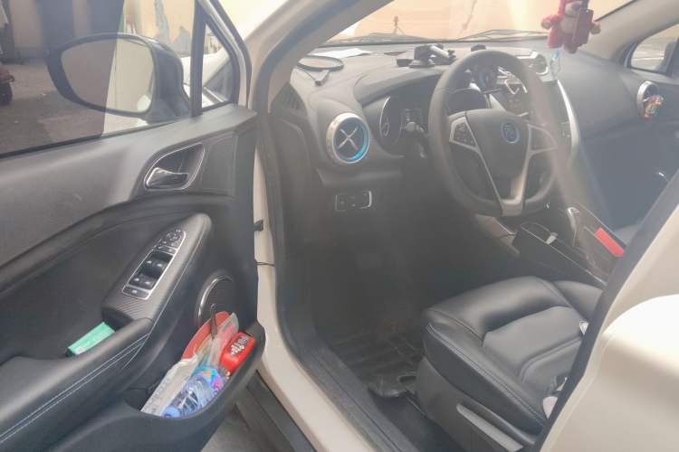 Used BYD Yuan New Energy 2019 EV360 Smart Connect Leading Model