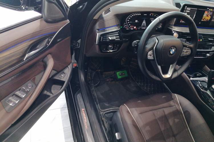 Used BMW 5 Series 2022 Updated 530Li Leading Edition Luxury Package
