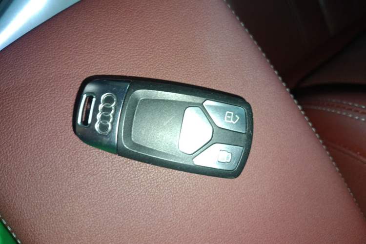 Used Audi A4L 2022 40 TFSI Luxury Dynamic Model